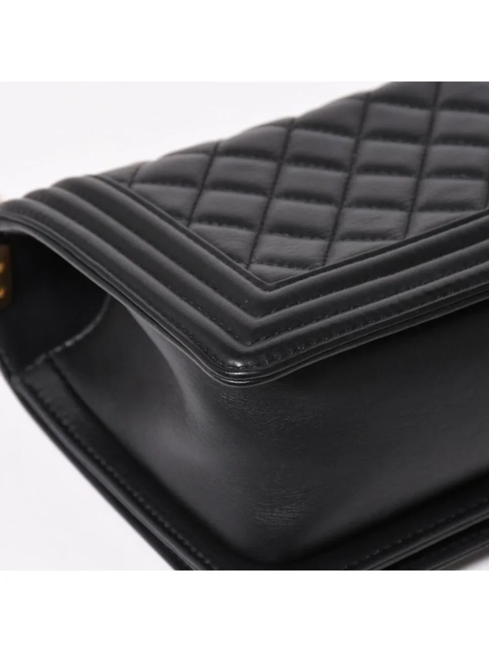 Chanel Boy 25 Chain Shoulder Bag Base CC Logo Lambskin Black
